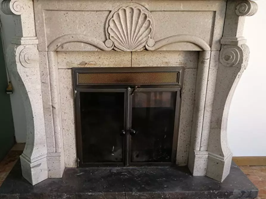 Immagine 10 di Ufficio in affitto  a Brienza