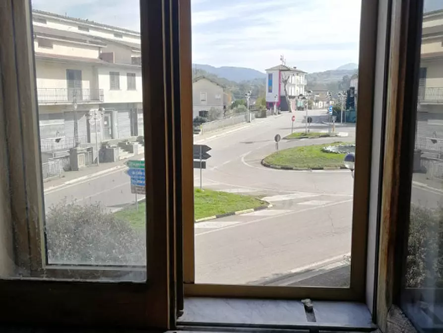 Immagine 12 di Ufficio in affitto  a Brienza