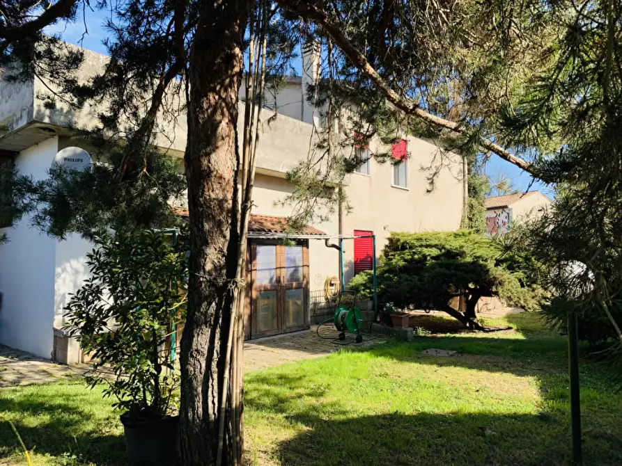 Immagine 1 di Casa indipendente in vendita  in via finale 40 a Villa Estense