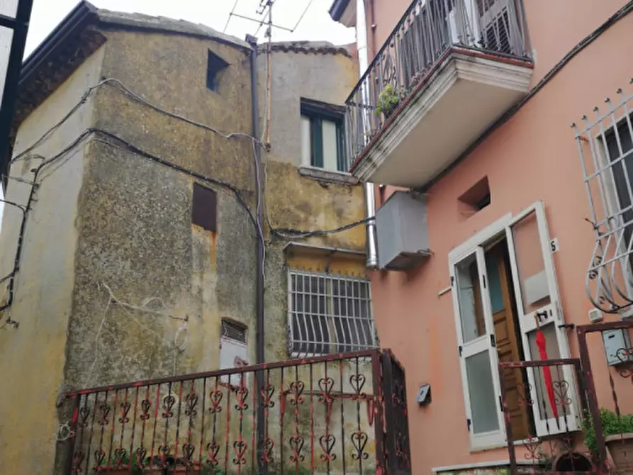 Immagine 1 di Appartamento in vendita  in Via san Nicola a Postiglione