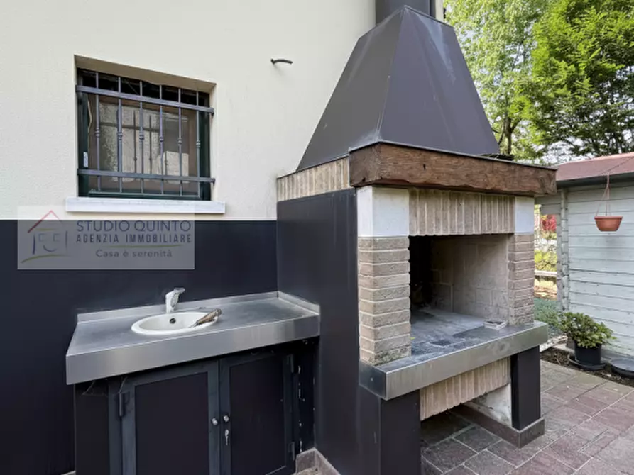 Immagine 3 di Casa bifamiliare in vendita  a Quinto Di Treviso