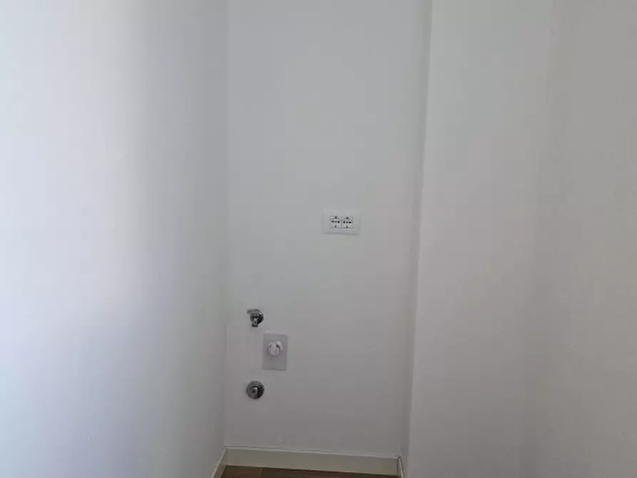 Immagine 10 di Appartamento in vendita  in BIA BOITO a Vicenza