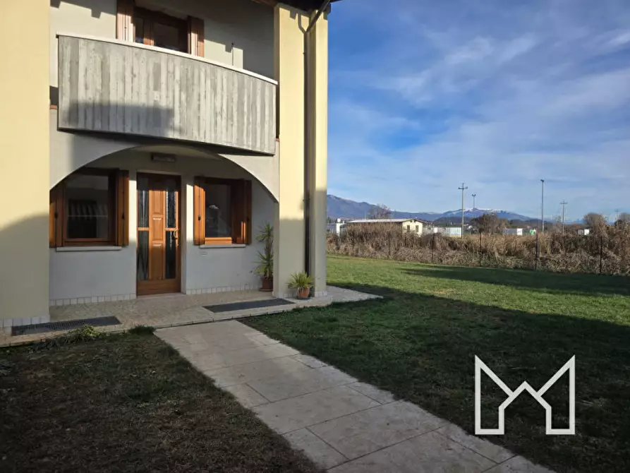 Immagine 3 di Casa bifamiliare in vendita  a Romano D'ezzelino