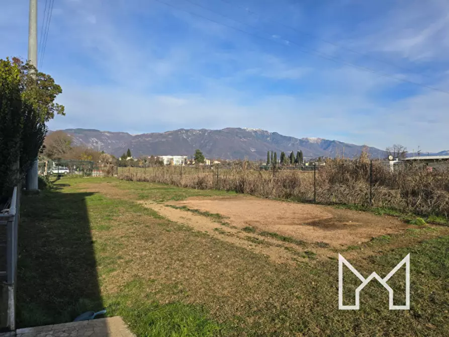 Immagine 6 di Casa bifamiliare in vendita  a Romano D'ezzelino