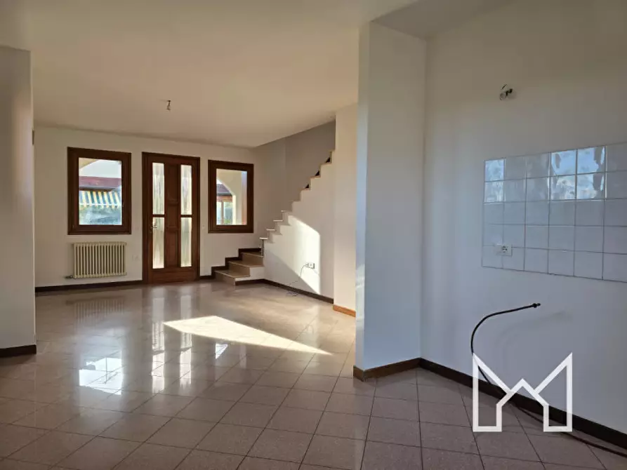 Immagine 7 di Casa bifamiliare in vendita  a Romano D'ezzelino