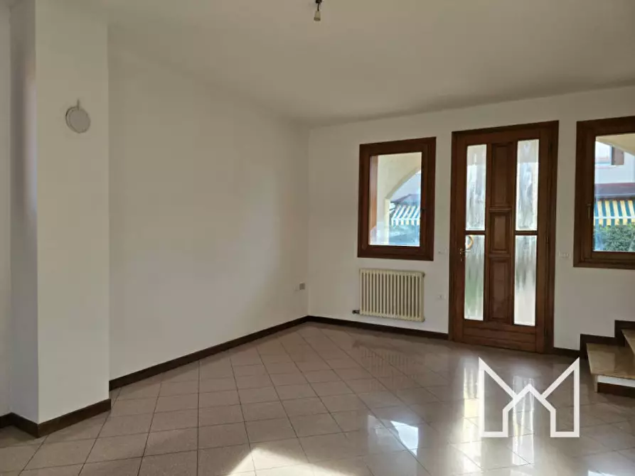 Immagine 10 di Casa bifamiliare in vendita  a Romano D'ezzelino