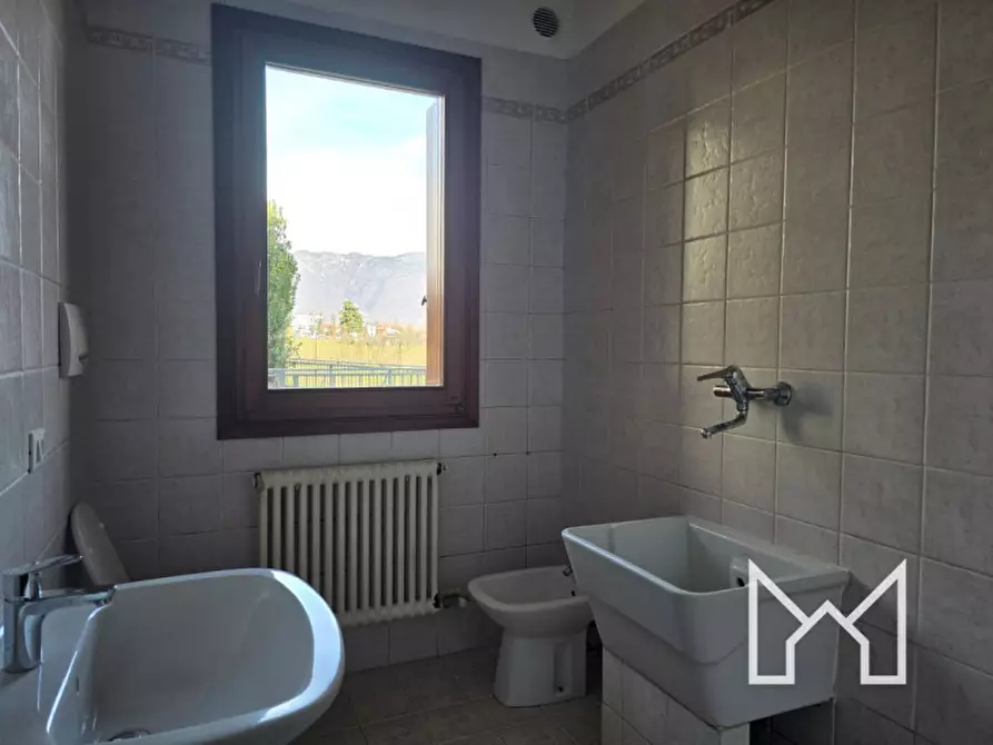 Immagine 13 di Casa bifamiliare in vendita  a Romano D'ezzelino