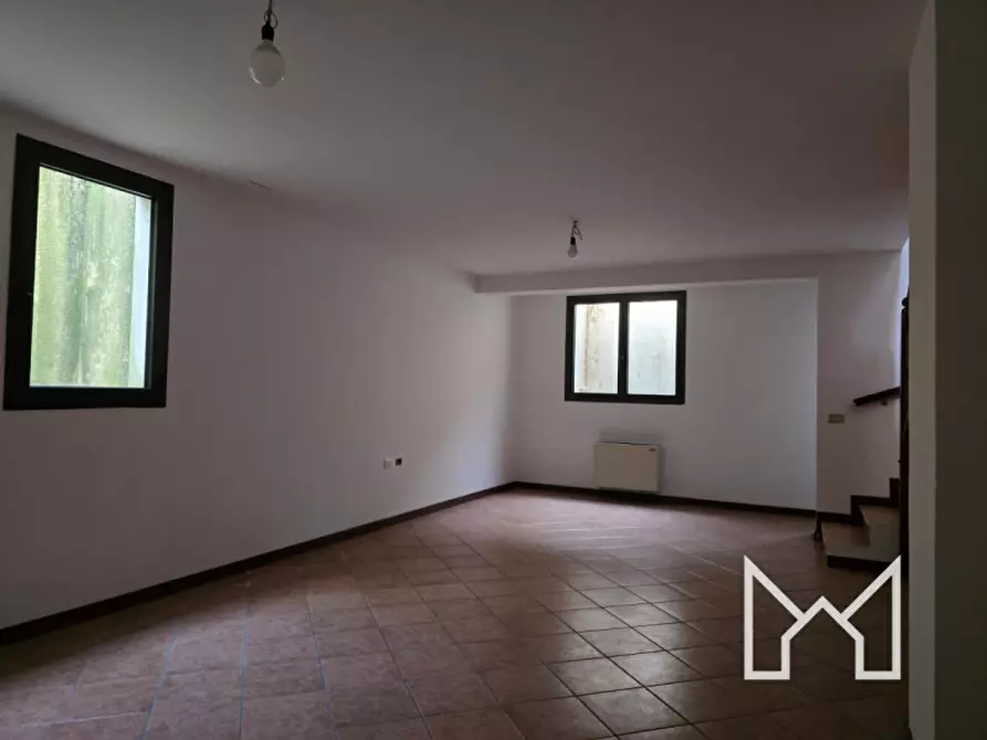 Immagine 23 di Casa bifamiliare in vendita  a Romano D'ezzelino