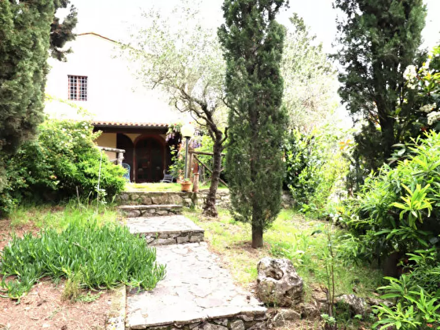 Immagine 7 di Rustico / casale in vendita  in ambra a Bucine