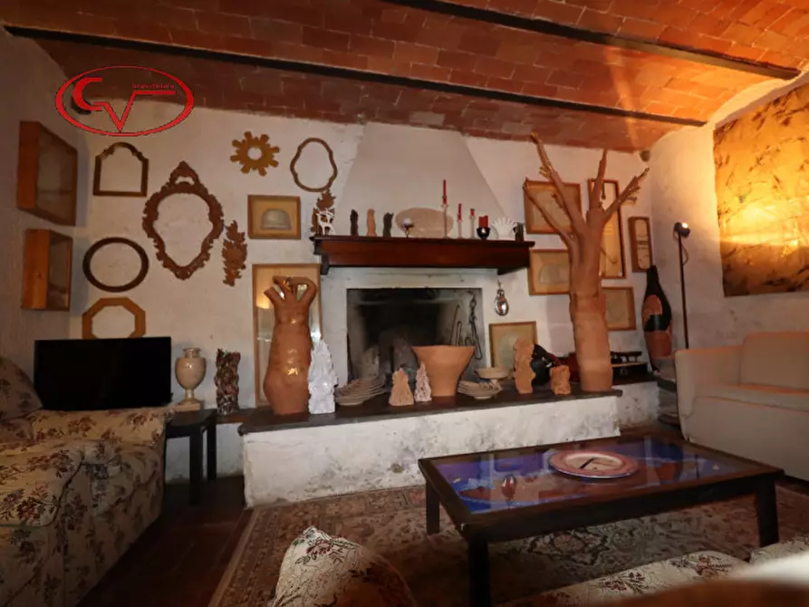 Immagine 31 di Rustico / casale in vendita  in ambra a Bucine