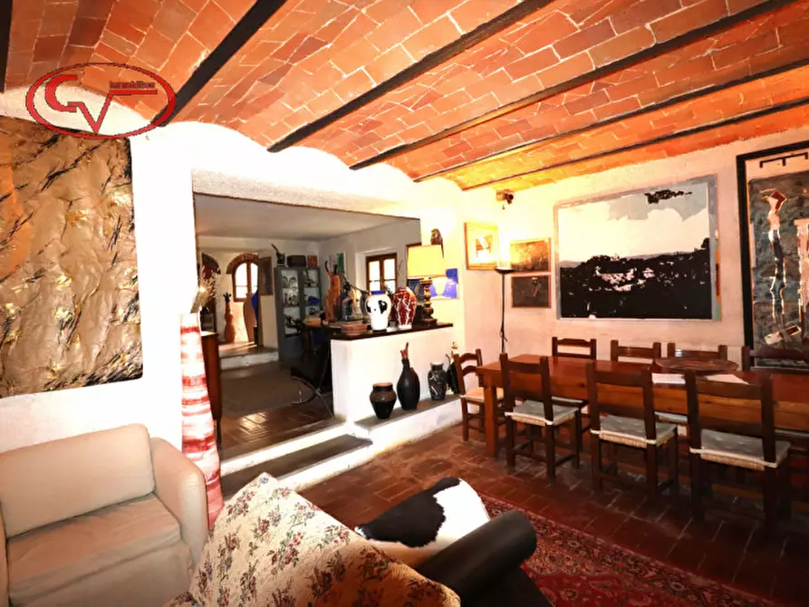 Immagine 33 di Rustico / casale in vendita  in ambra a Bucine