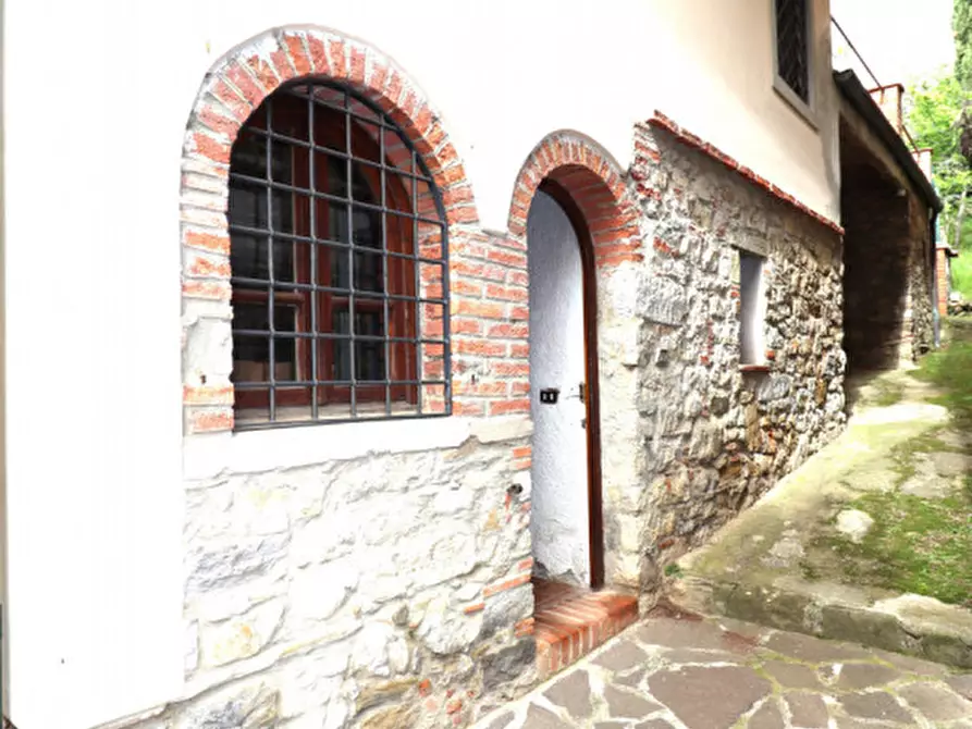 Immagine 37 di Rustico / casale in vendita  in ambra a Bucine