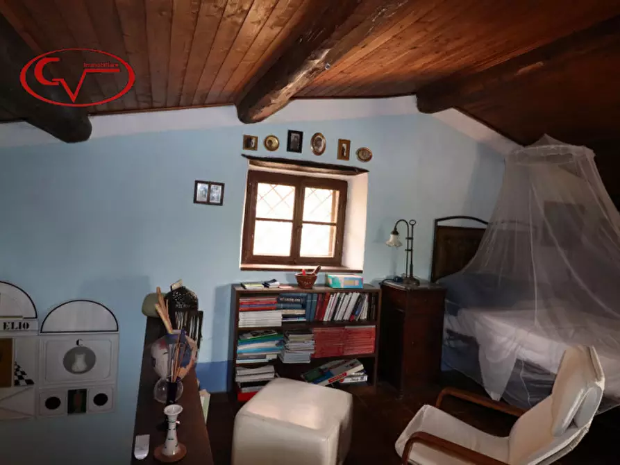 Immagine 43 di Rustico / casale in vendita  in ambra a Bucine