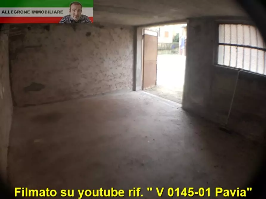 Immagine 11 di Garage in vendita  in brenta a Pavia