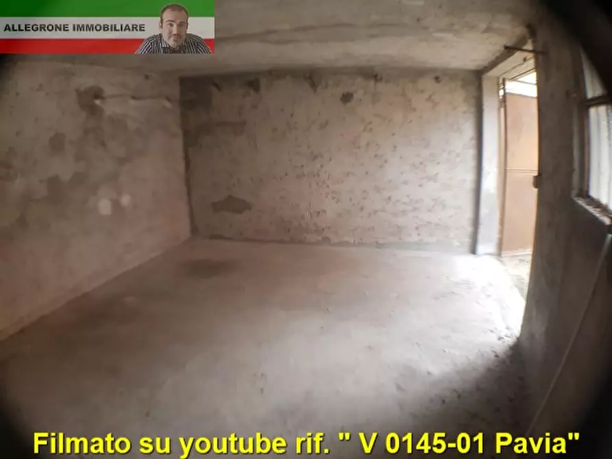 Immagine 13 di Garage in vendita  in brenta a Pavia