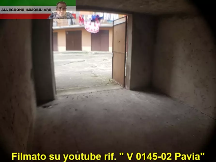 Immagine 14 di Garage in vendita  in brenta a Pavia