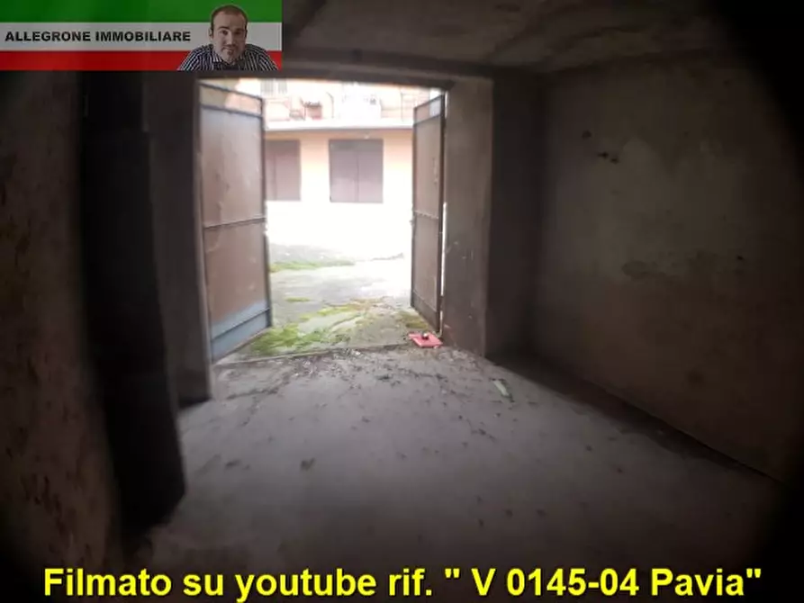 Immagine 13 di Garage in vendita  in brenta a Pavia
