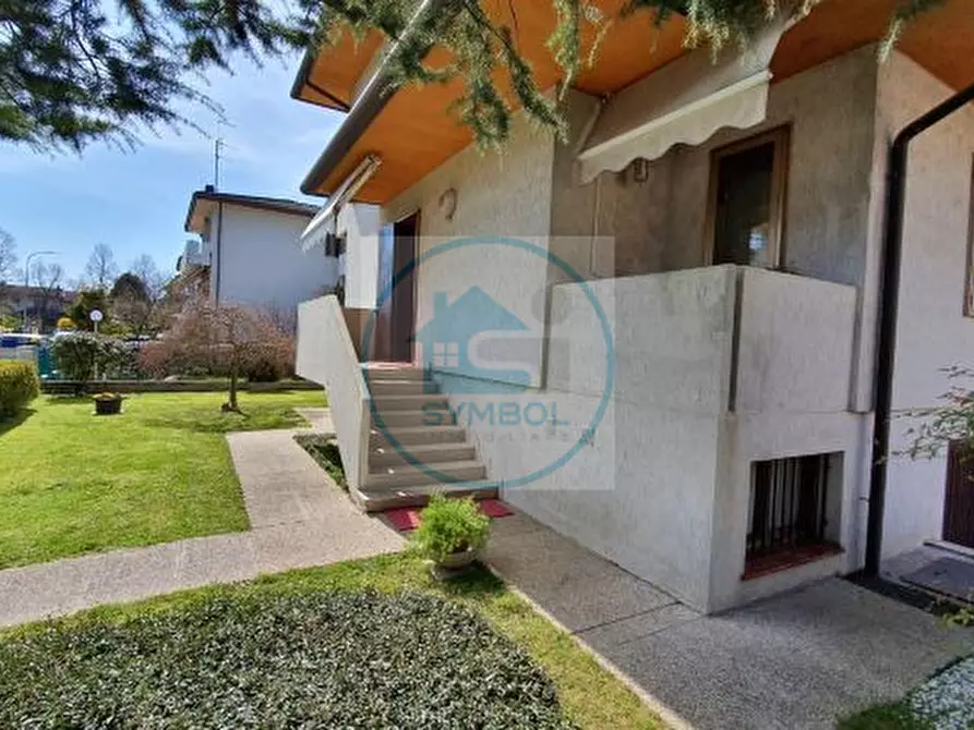 Immagine 35 di Casa trifamiliare in vendita  in VIA IPPOLLITO NIEVO a Mogliano Veneto