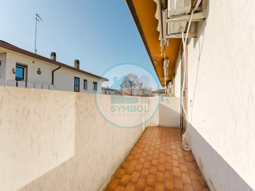 Immagine 39 di Casa trifamiliare in vendita  in VIA IPPOLLITO NIEVO a Mogliano Veneto