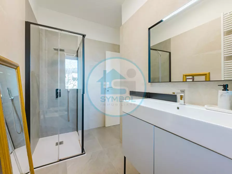 Immagine 45 di Casa trifamiliare in vendita  in VIA IPPOLLITO NIEVO a Mogliano Veneto