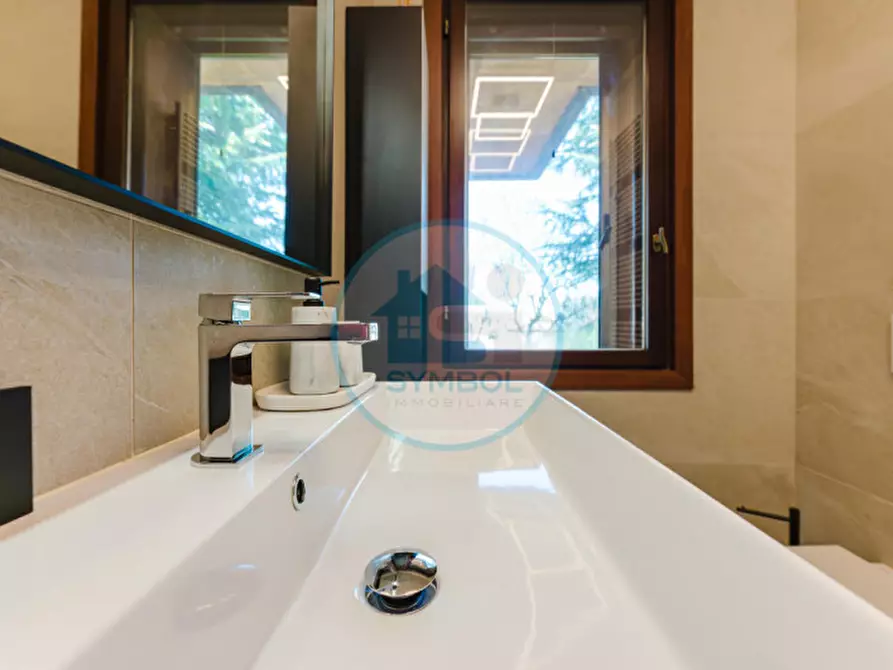 Immagine 56 di Casa trifamiliare in vendita  in VIA IPPOLLITO NIEVO a Mogliano Veneto