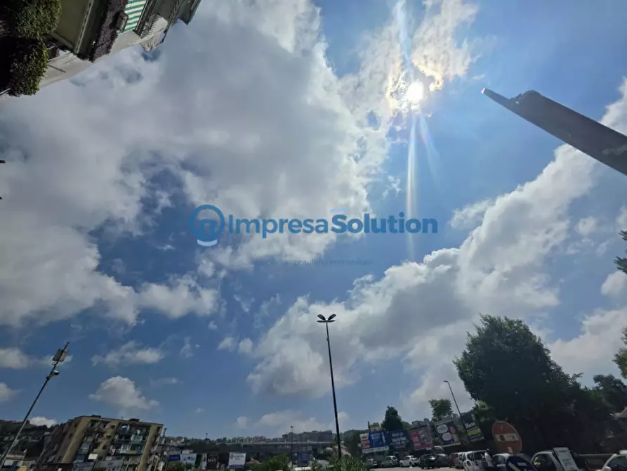 Immagine 2 di Negozio in vendita  in Via Giustiniano a Napoli