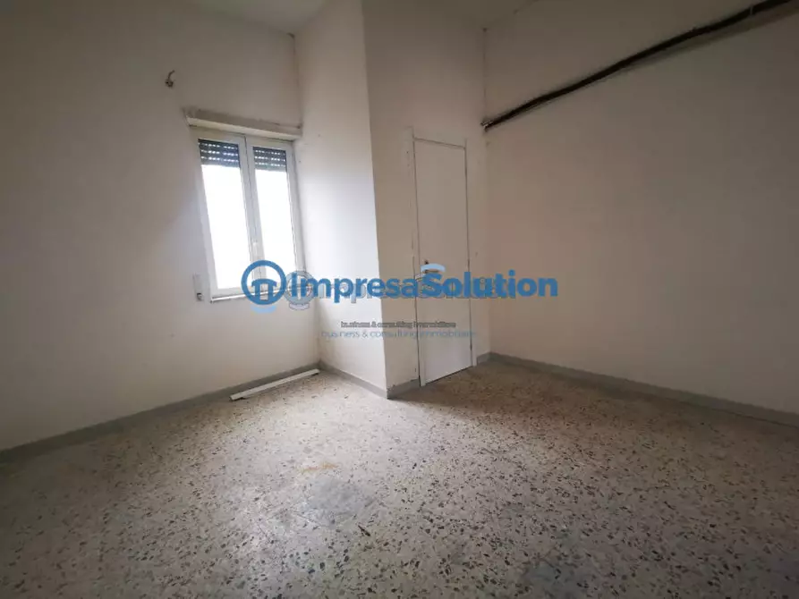 Immagine 7 di Negozio in vendita  in Via Giustiniano a Napoli