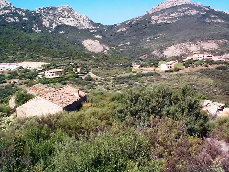 Immagine 3 di Rustico / casale in vendita  in VIA ROCCE SARDE a Olbia