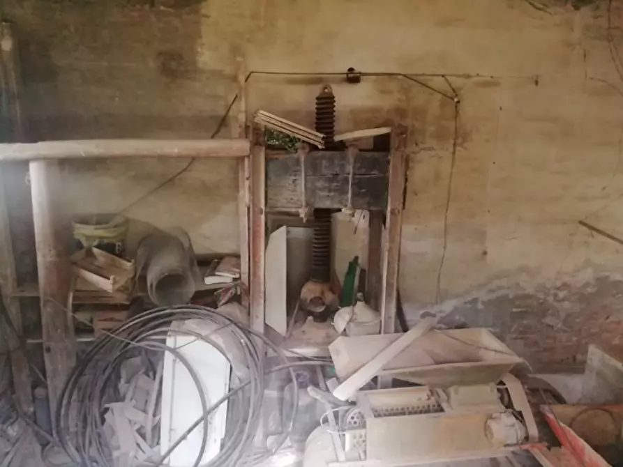 Immagine 33 di Terreno in vendita  in contrada rosa a San Filippo Del Mela