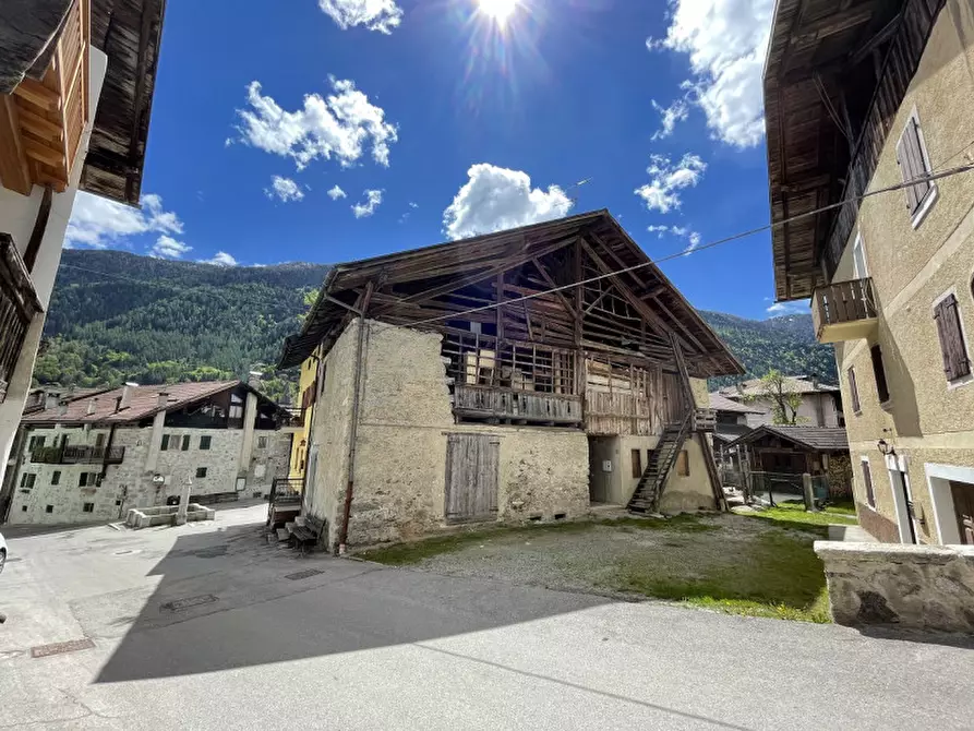 Immagine 3 di Casa indipendente in vendita  in Piazza Marconi a Strembo