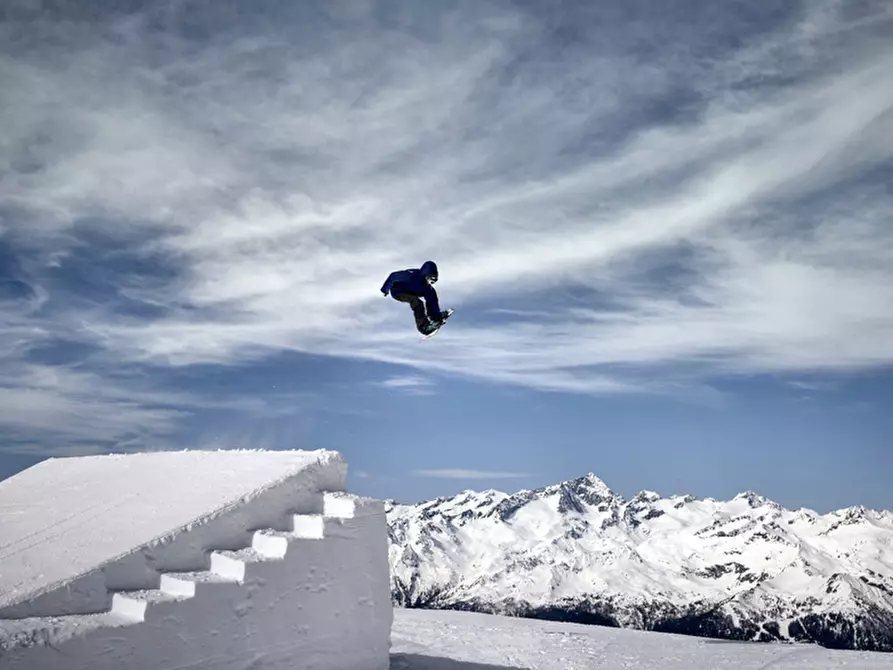 Immagine 6 di Hotel in vendita  a Giustino