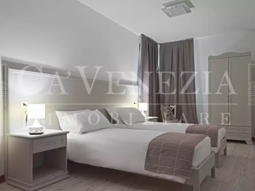 Immagine 5 di Palazzo in vendita  in San Marcuola a Venezia