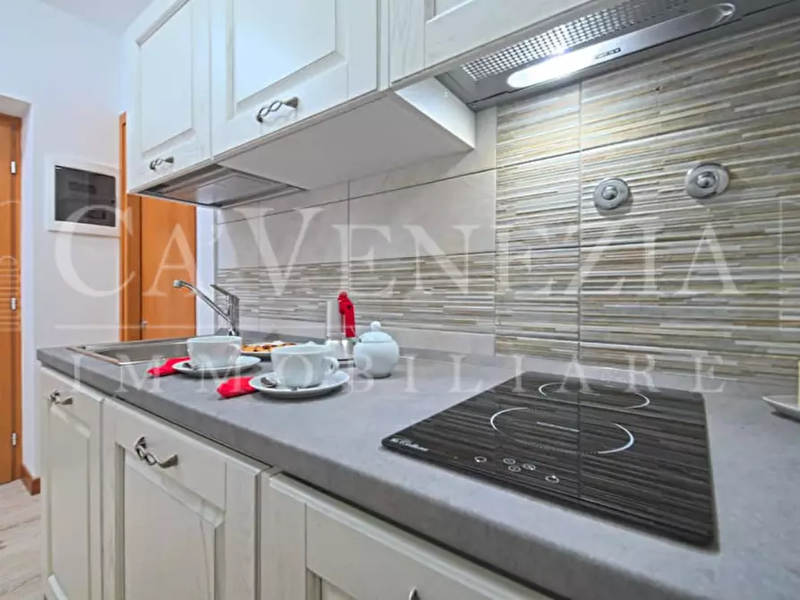 Immagine 18 di Palazzo in vendita  in San Marcuola a Venezia