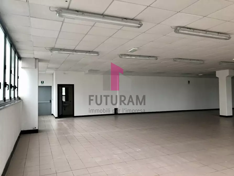 Immagine 3 di Ufficio in affitto  in Via Fermi a Piazzola Sul Brenta