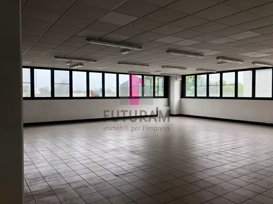 Immagine 5 di Ufficio in affitto  in Via Fermi a Piazzola Sul Brenta