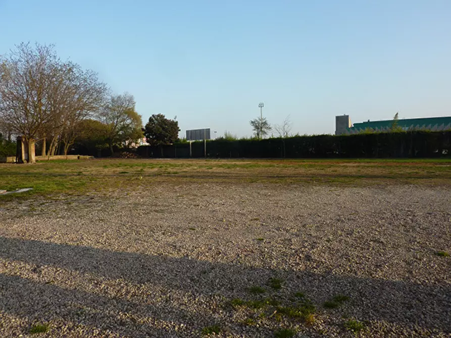 Immagine 15 di Rustico / casale in vendita  in via marconi 100 a Villorba