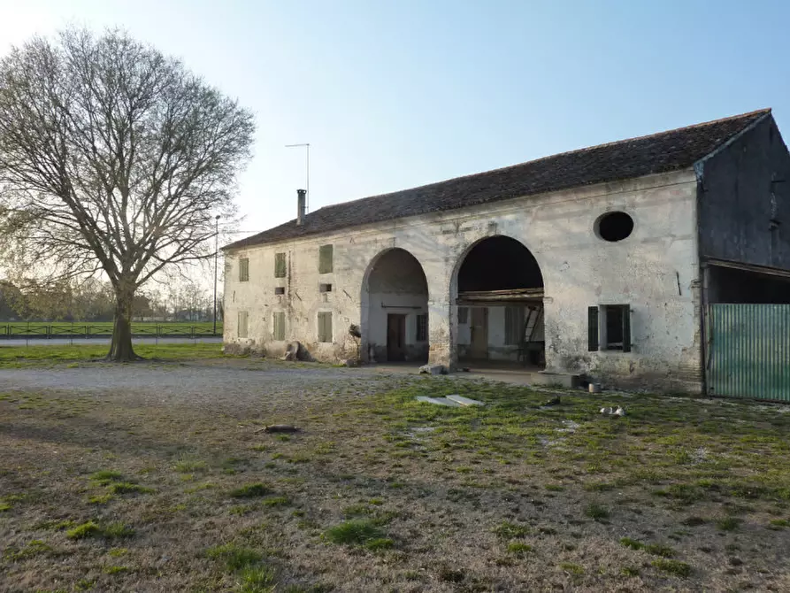 Immagine 17 di Rustico / casale in vendita  in via marconi 100 a Villorba