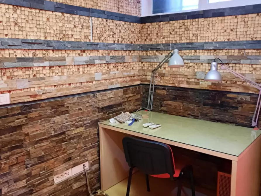 Immagine 7 di Negozio in affitto  in PONTE ALLE RIFFE a Firenze