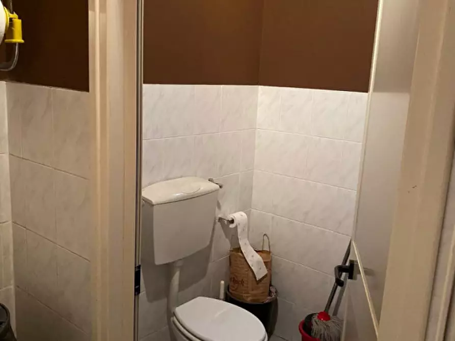 Immagine 8 di Negozio in affitto  in PONTE ALLE RIFFE a Firenze