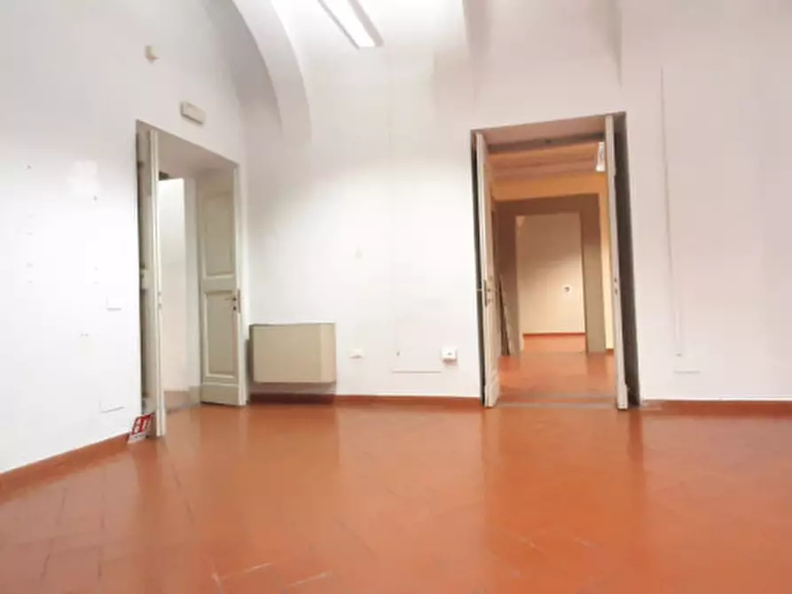 Immagine 11 di Ufficio in affitto  in BORGO PINTI a Firenze