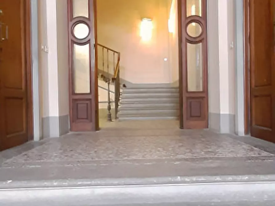 Immagine 14 di Ufficio in affitto  in BORGO PINTI a Firenze