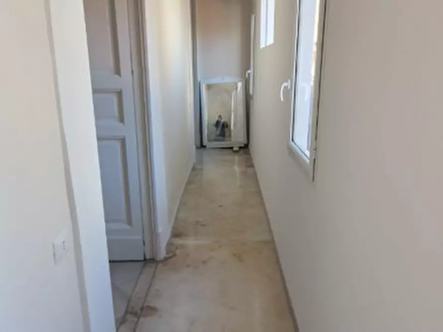 Immagine 4 di Appartamento in affitto  in Via Materdei 73 a Napoli