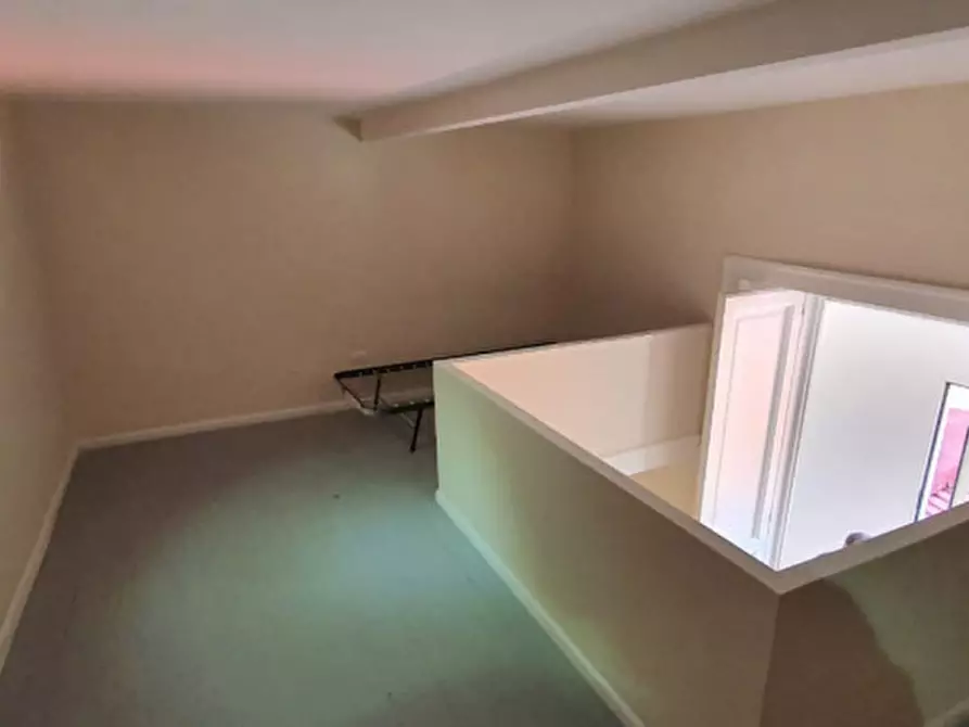 Immagine 11 di Appartamento in affitto  in Via Materdei 73 a Napoli
