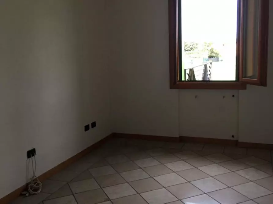 Immagine 7 di Villetta a schiera in vendita  in via arzarello a Borgo Veneto