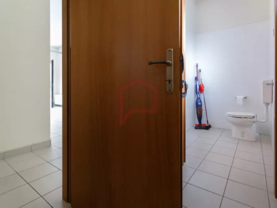 Immagine 7 di Negozio in affitto  in Salzano a Salzano