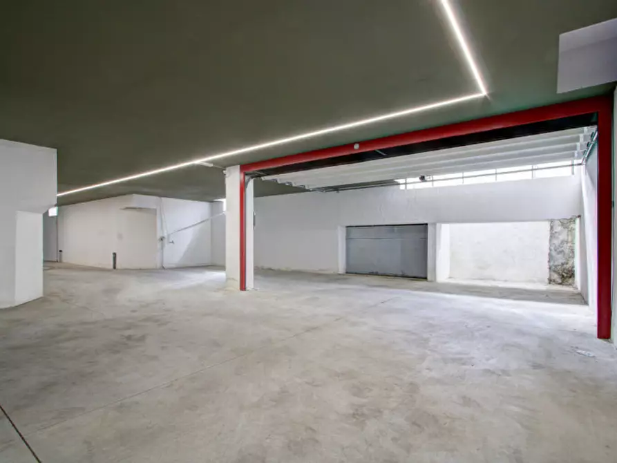 Immagine 2 di Garage in vendita  in Via Verdi 12 a Trento