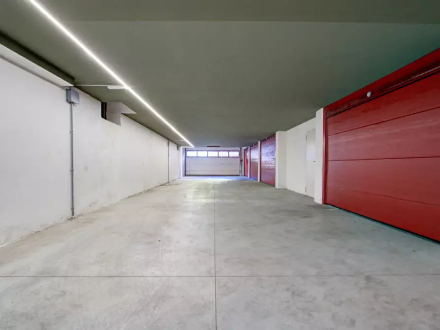 Immagine 8 di Garage in vendita  in Via Verdi 12 a Trento