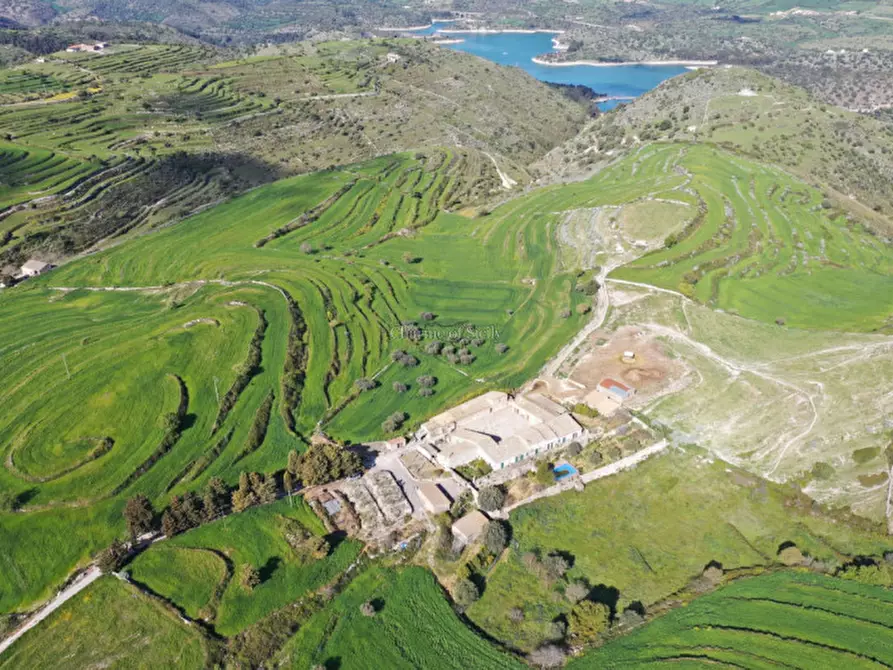 Immagine 2 di Villa in vendita  in VAL DI NOTO a Noto