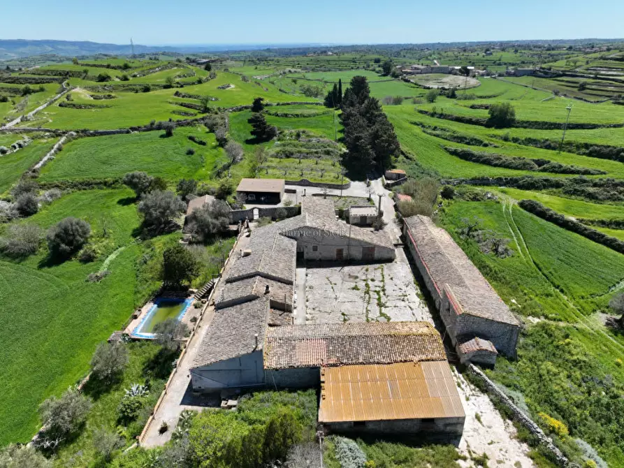 Immagine 5 di Villa in vendita  in VAL DI NOTO a Noto