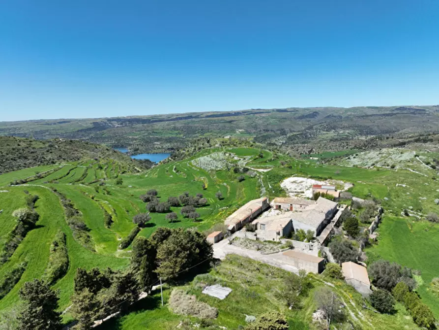 Immagine 10 di Villa in vendita  in VAL DI NOTO a Noto